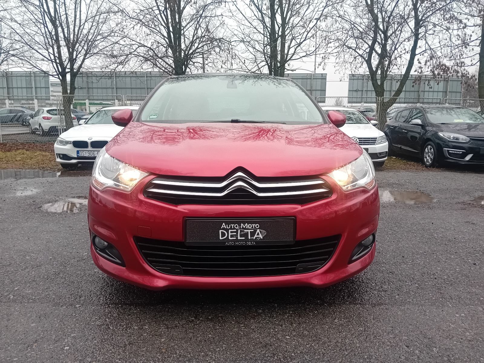 Citroën C4 1,6 HDi-PANORAMA-TEMPOMAT-AUT.KL.-PDC-VELIKI SERVIS, fotografija 2