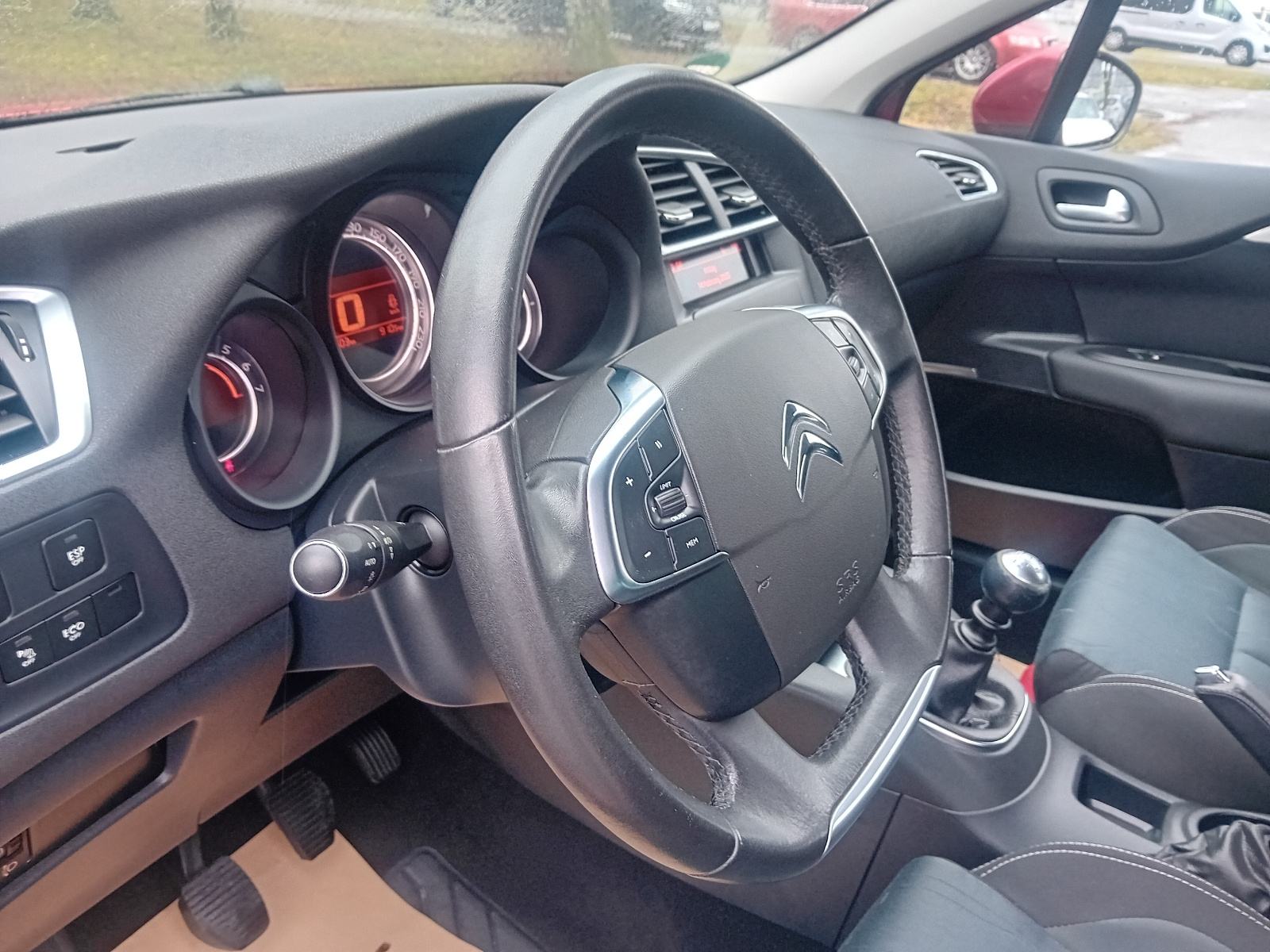 Citroën C4 1,6 HDi-PANORAMA-TEMPOMAT-AUT.KL.-PDC-VELIKI SERVIS, fotografija 14