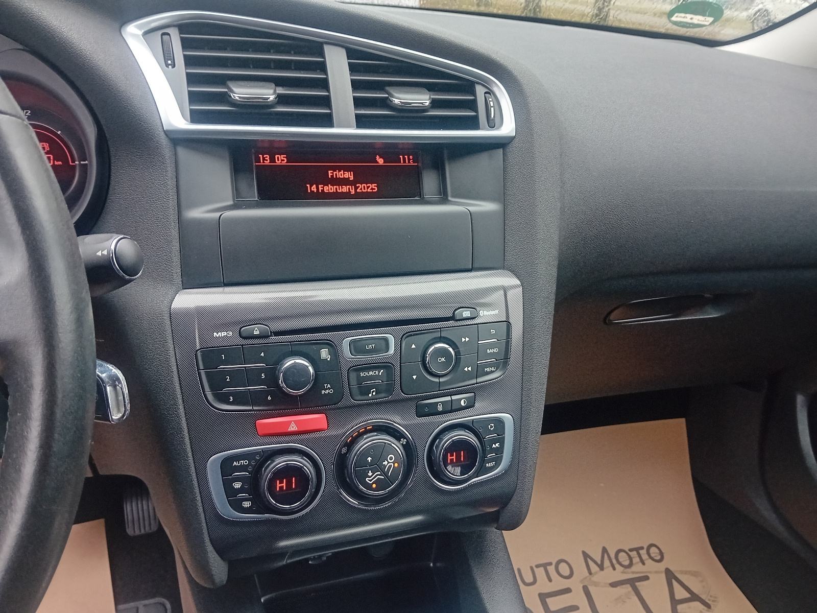 Citroën C4 1,6 HDi-PANORAMA-TEMPOMAT-AUT.KL.-PDC-VELIKI SERVIS, fotografija 18