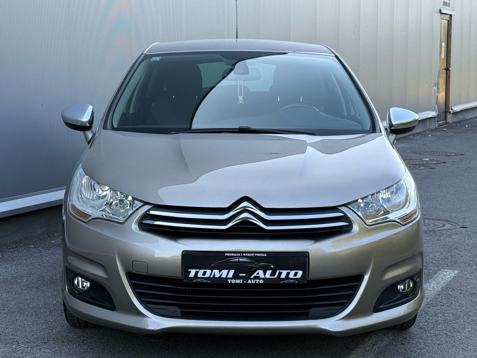 Citroën C4 1,6 HDi-REGA6/27-HR AUTO-PRVI VLASNIK-PARK SENZORI-TEMPOMAT, pogled izvana - slika 3