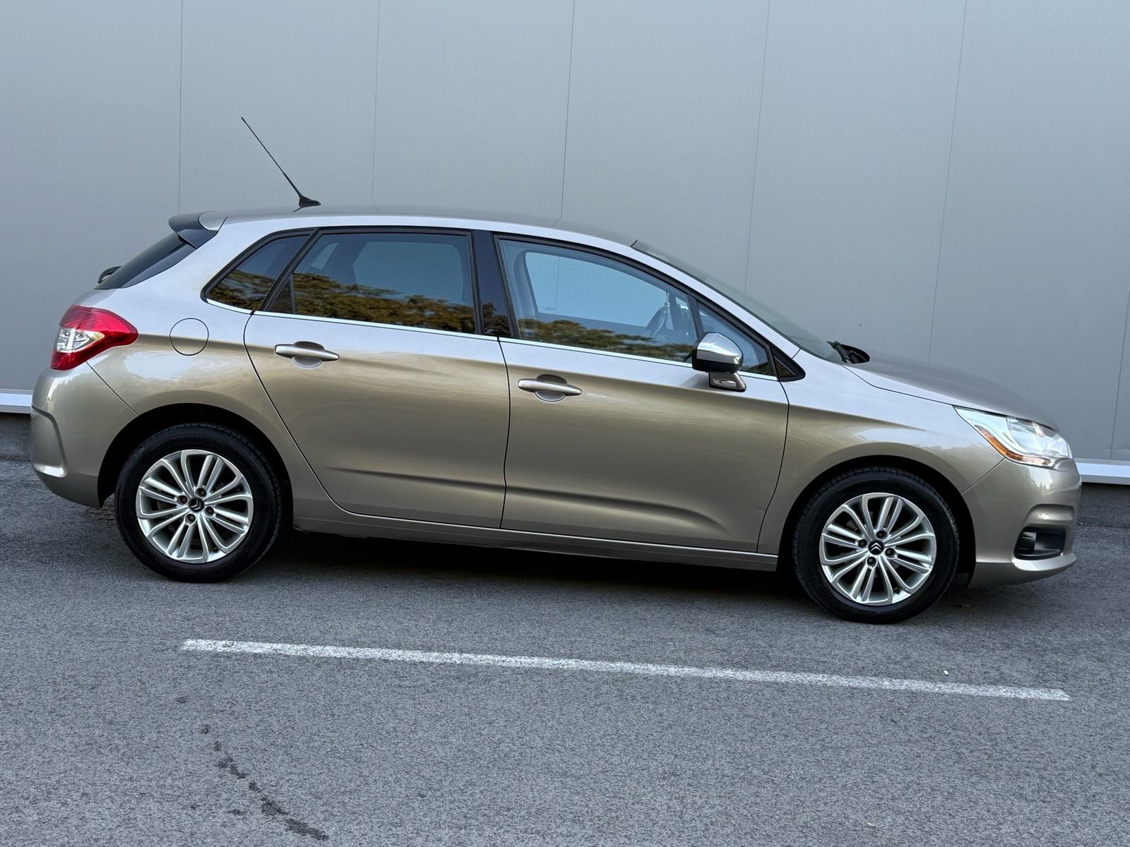 Citroën C4 1,6 HDi-REGA6/27-HR AUTO-PRVI VLASNIK-PARK SENZORI-TEMPOMAT, pogled izvana - slika 5