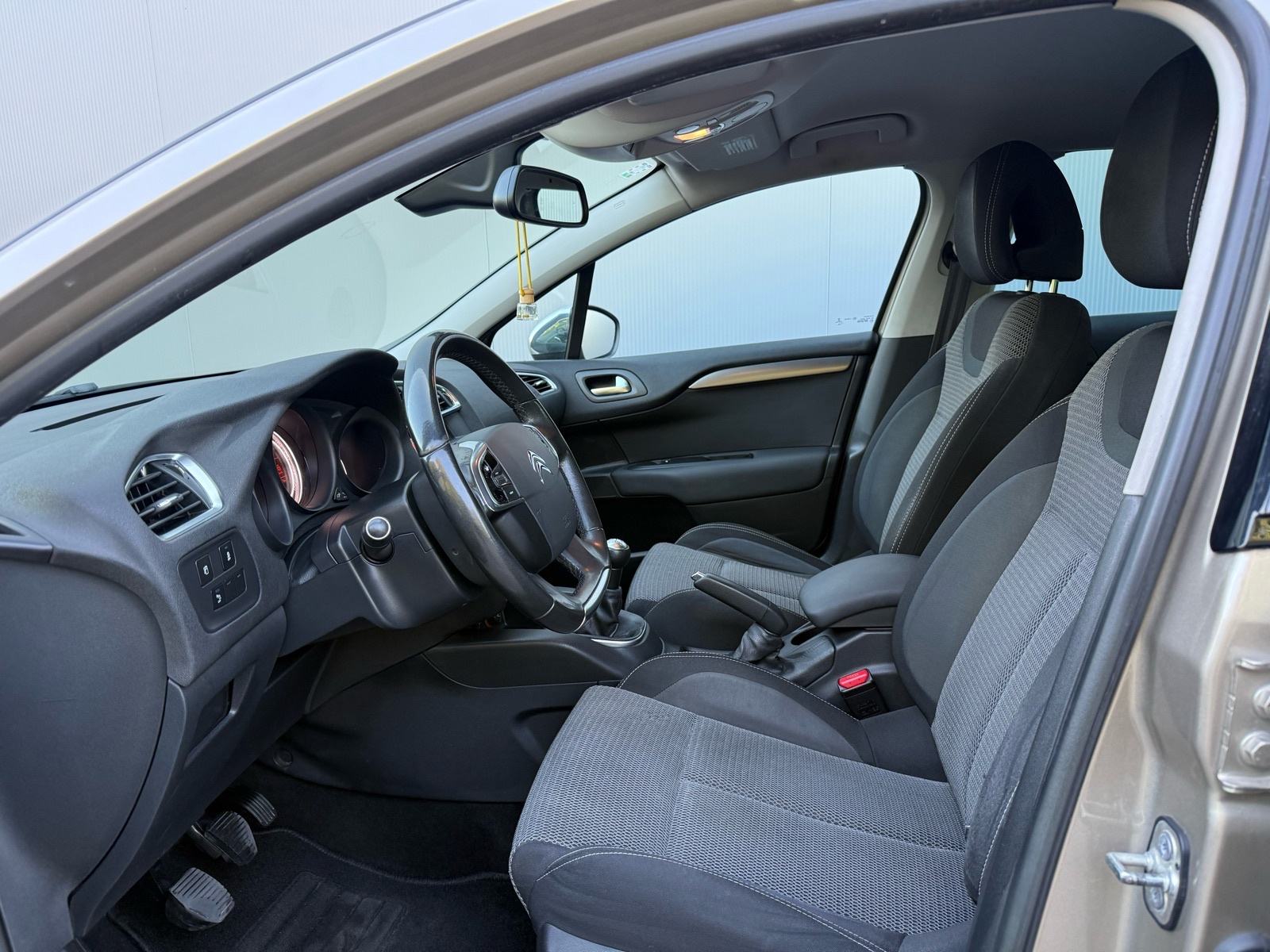 Citroën C4 1,6 HDi-REGA6/27-HR AUTO-PRVI VLASNIK-PARK SENZORI-TEMPOMAT, fotografija 15