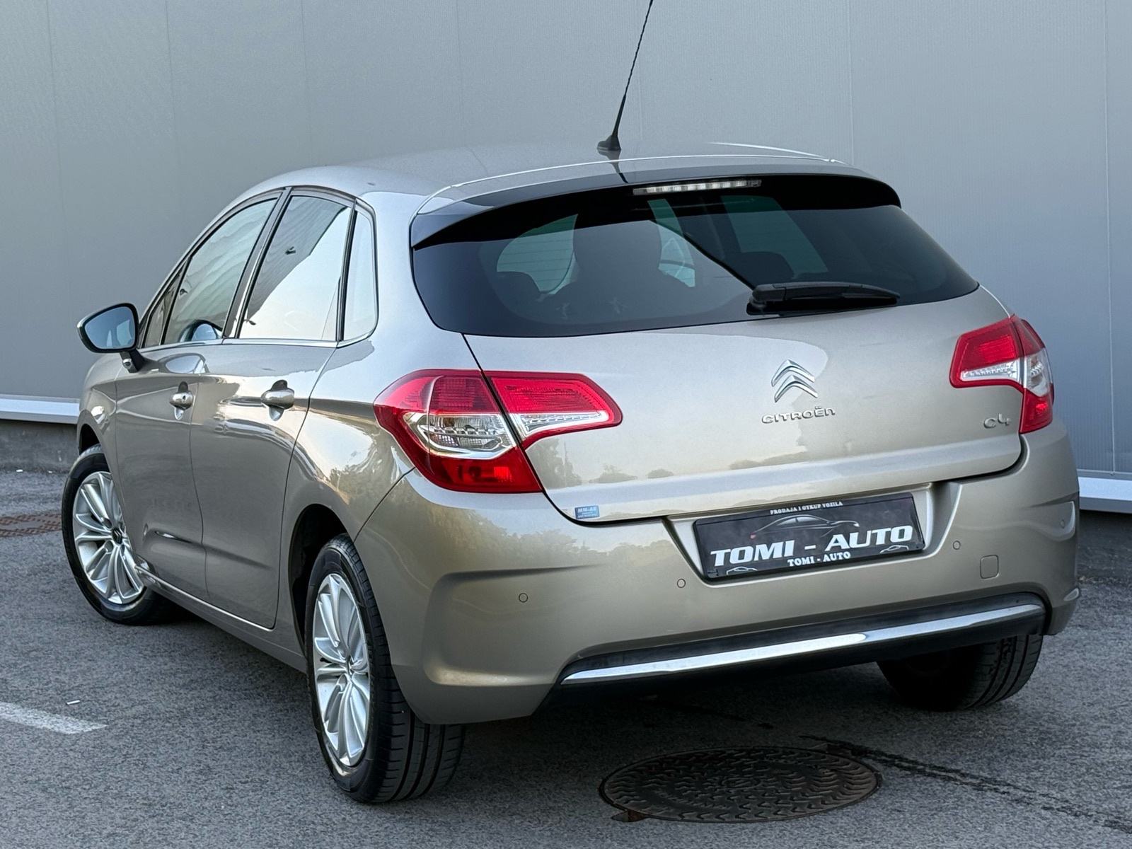 Citroën C4 1,6 HDi-REGA6/27-HR AUTO-PRVI VLASNIK-PARK SENZORI-TEMPOMAT, fotografija 8
