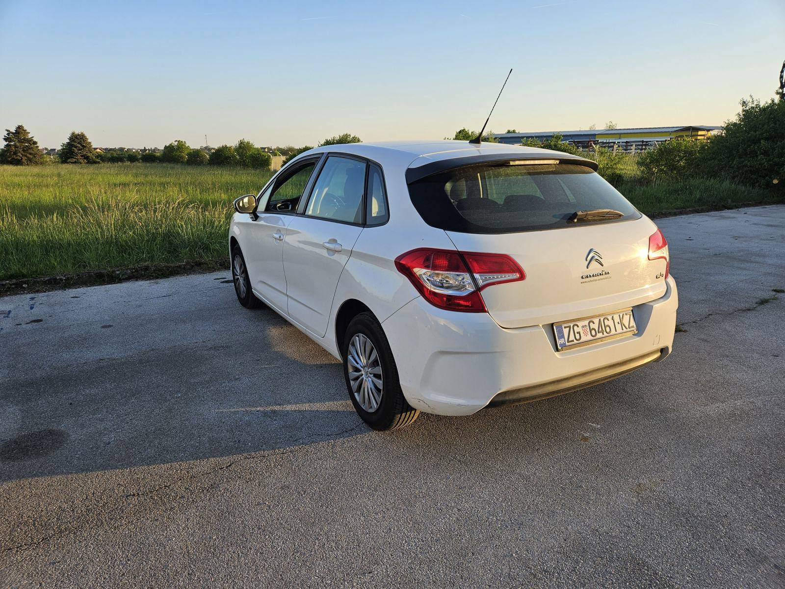 Citroën C4 1,6 HDi, klima, tempomat reg. do 03/2027, fotografija 13