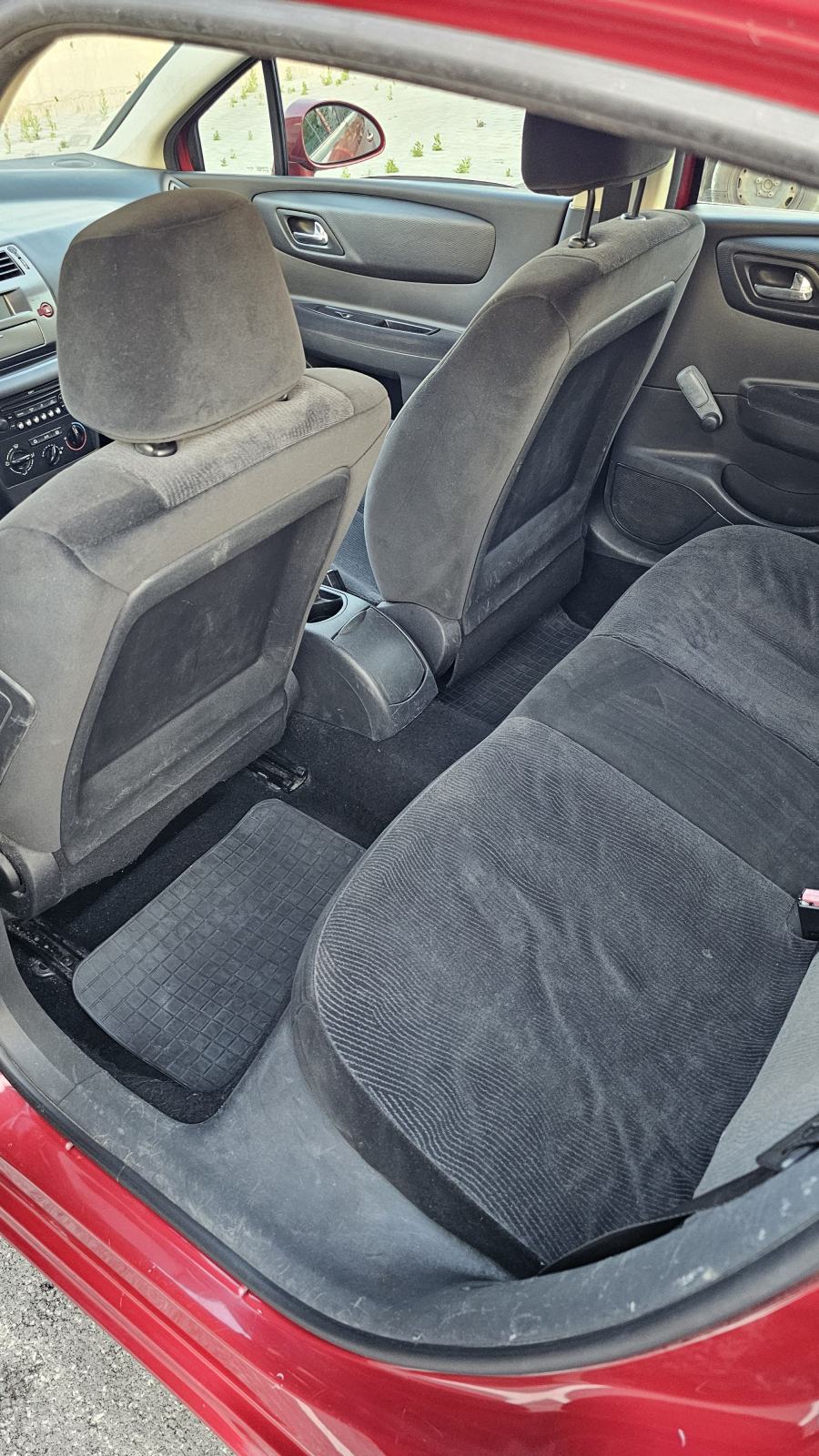 Citroën C4 1,6 HDi, fotografija 6