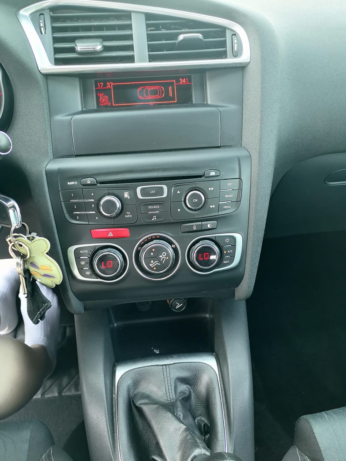 Citroën C4 1,6 VTi 88 kw, fotografija 13