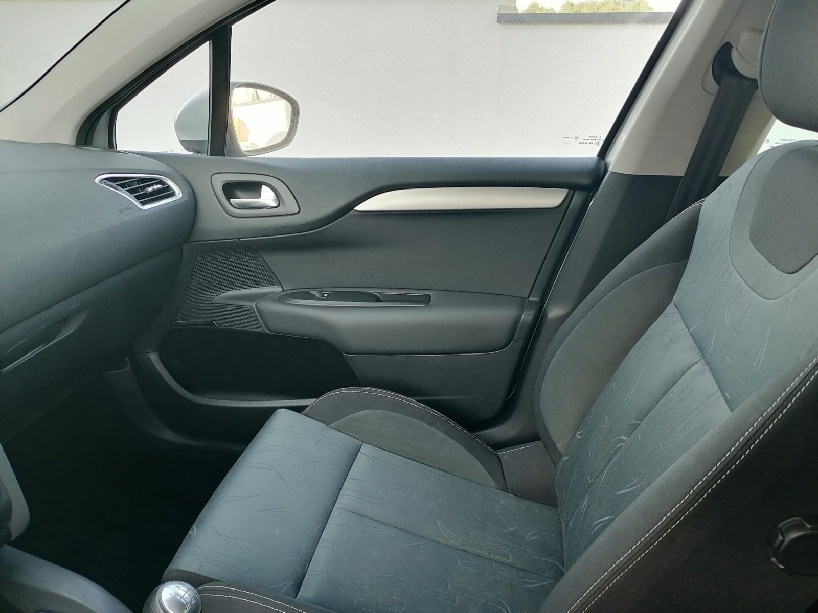 Citroën C4 1,6 VTi 88 kw, fotografija 5