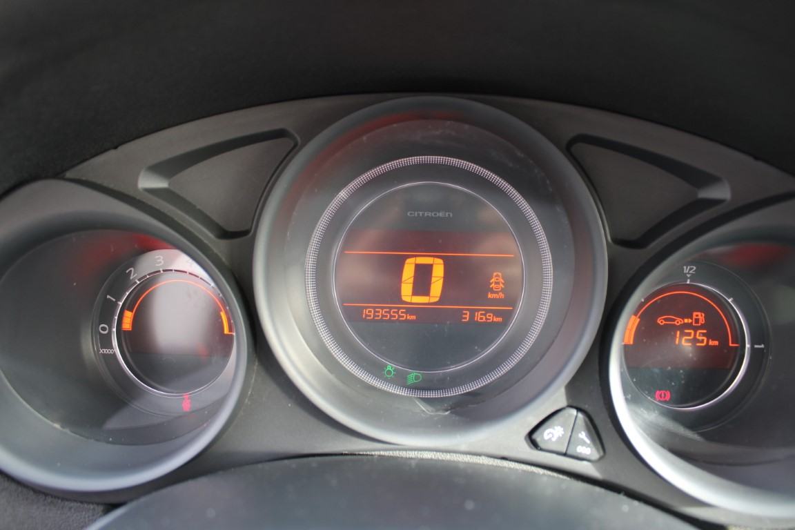 Citroën C4 1,6 VTi Seduction, fotografija 12