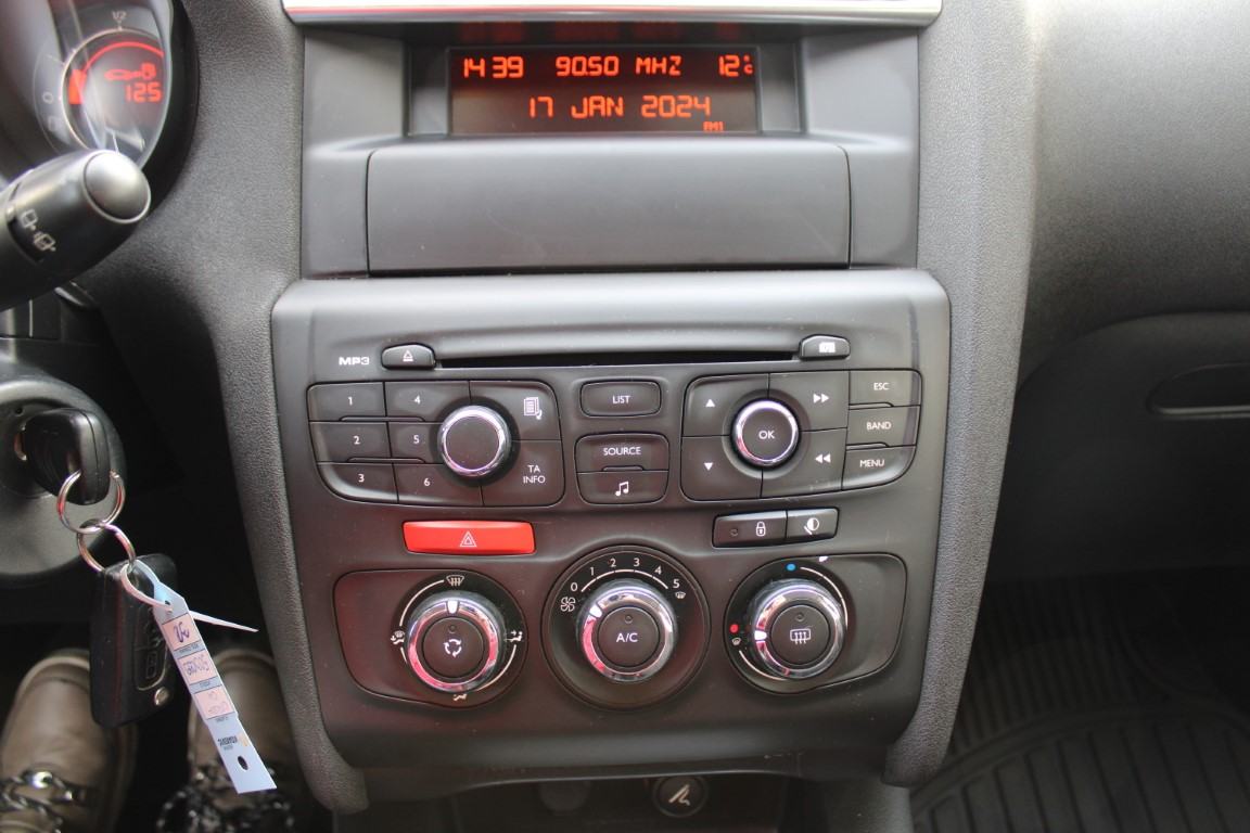 Citroën C4 1,6 VTi Seduction, fotografija 14