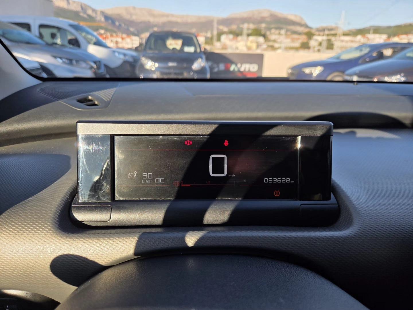 Citroën C4 Cactus 1,2 Feel Business, fotografija 12