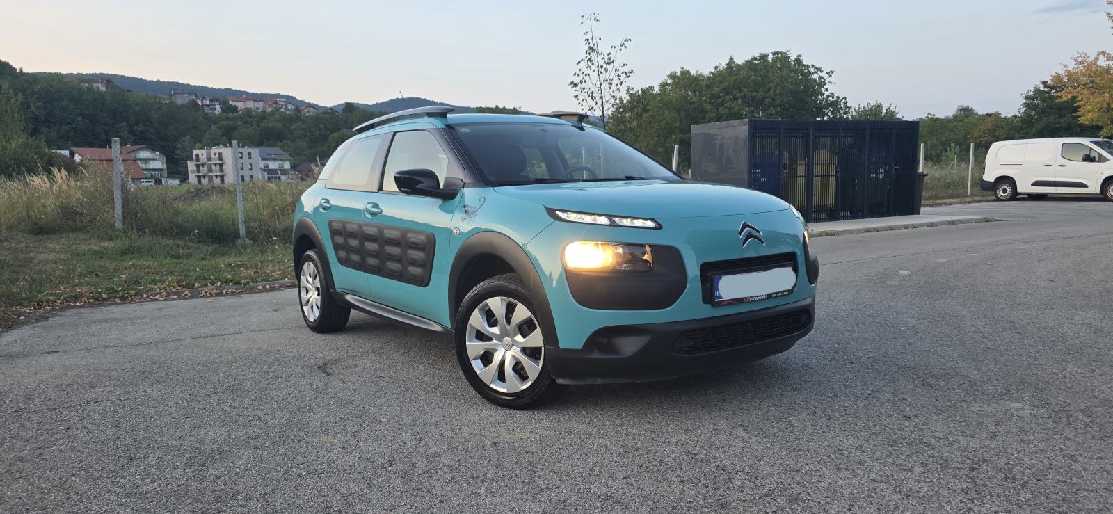 Citroën C4 Cactus 1,2 reg. do 07/27, Panorama,Super stanje, fotografija 1