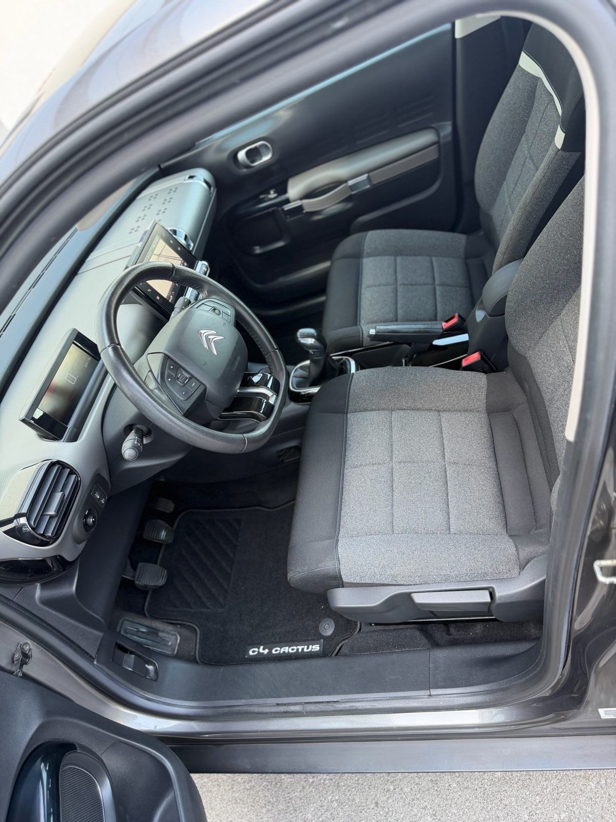 Citroën C4 Cactus 1,2, fotografija 3
