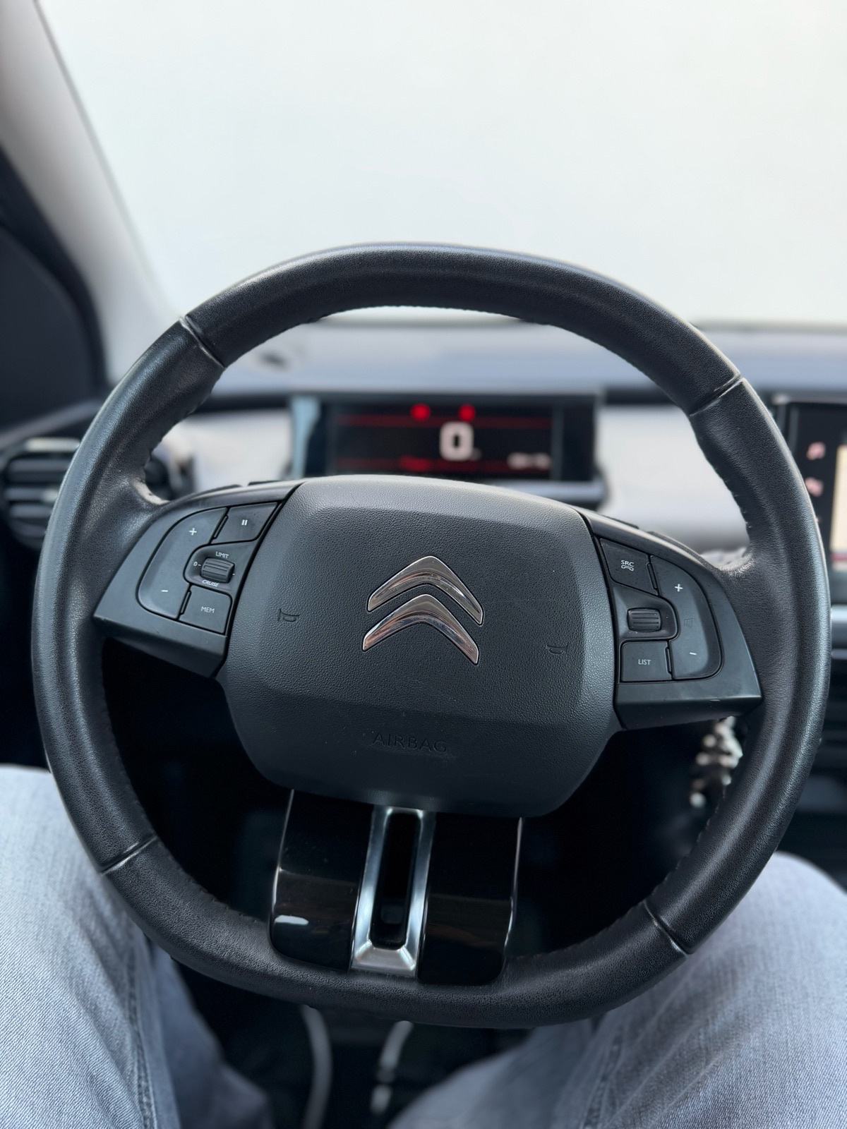 Citroën C4 Cactus 1,2, fotografija 13