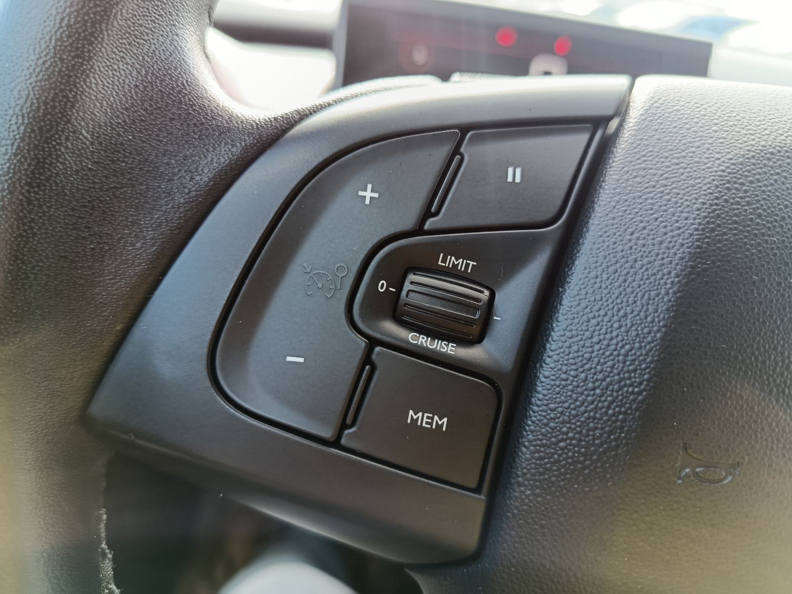 Citroën C4 Cactus 1,5 Blue HDI. Jamstvo 3 GOD. LEASING, fotografija 16