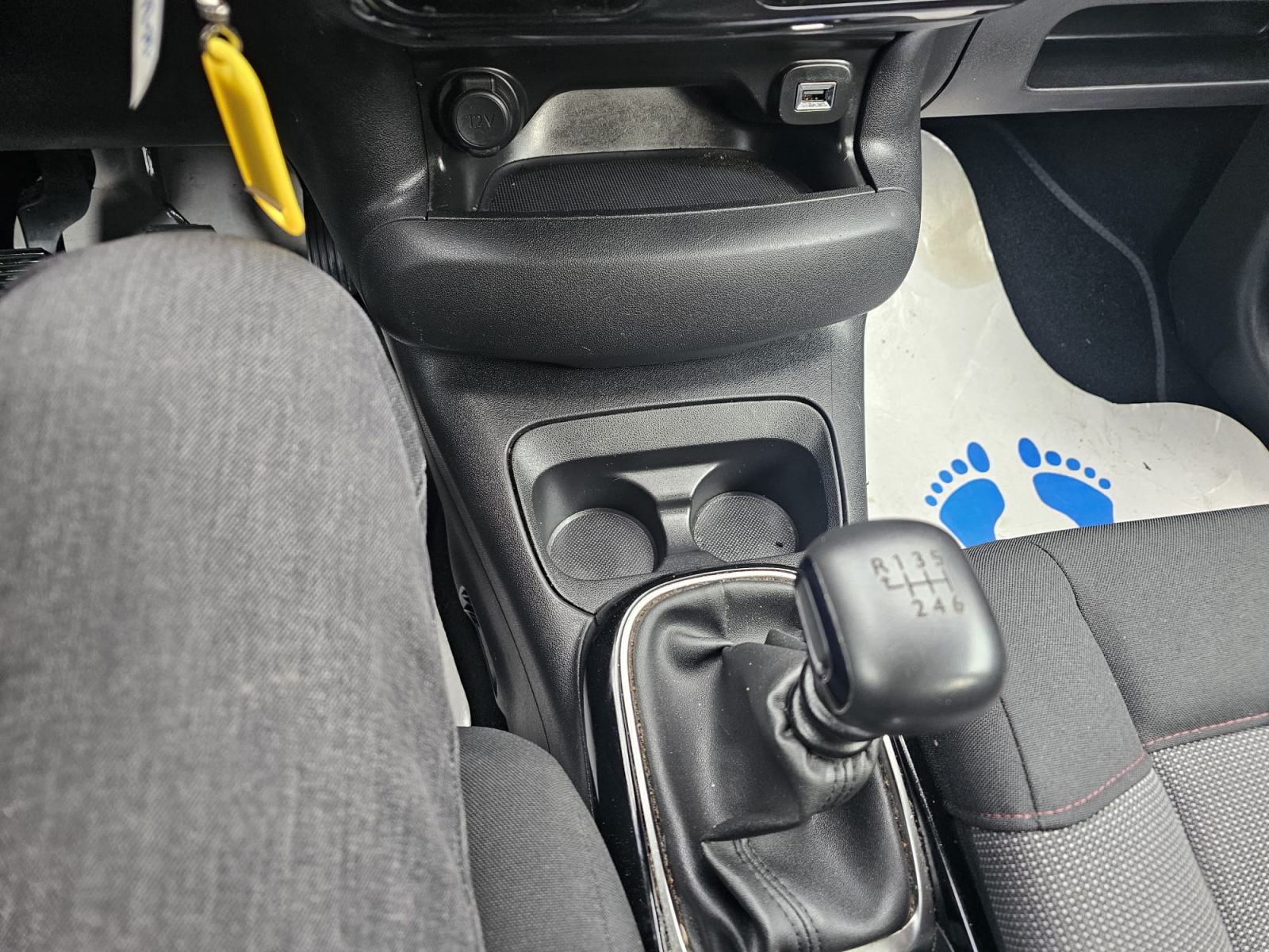 Citroën C4 Cactus 1,5 HDI LED NAPRAVLJEN VELIKI SERVIS AKCIJA 8500, fotografija 3