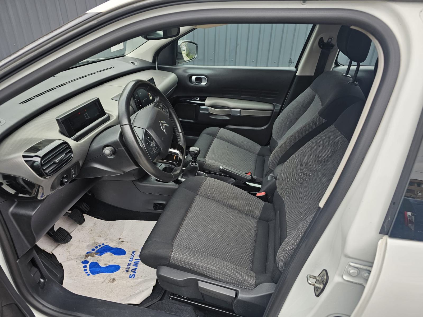 Citroën C4 Cactus 1,5 HDI LED NAPRAVLJEN VELIKI SERVIS AKCIJA 8500, fotografija 4