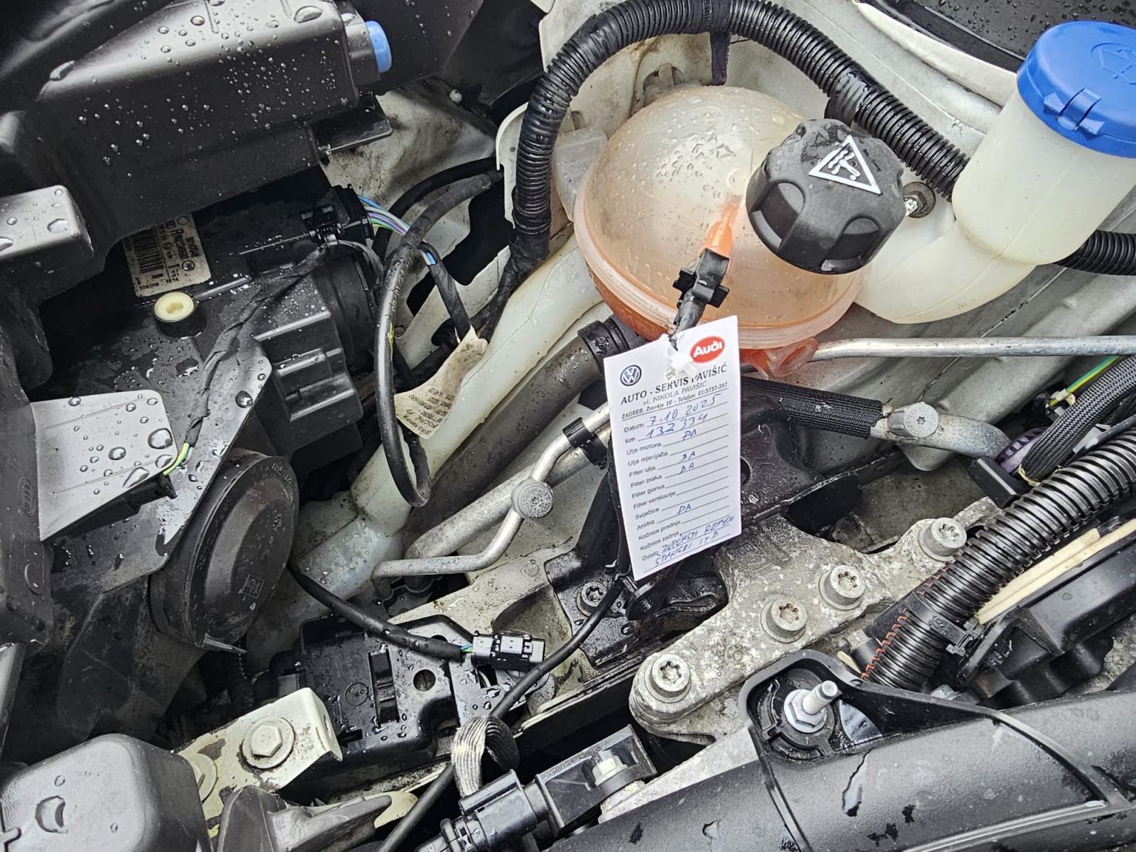Citroën C4 Cactus 1,5 HDI LED NAPRAVLJEN VELIKI SERVIS AKCIJA 8500, fotografija 12