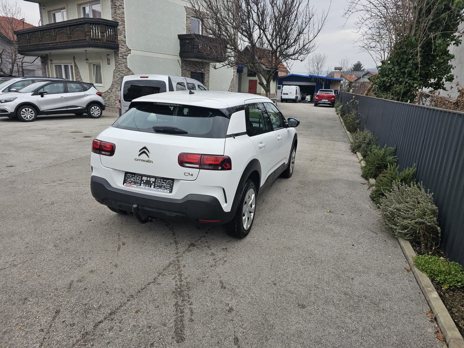 Citroën C4 Cactus 1,5 HDI LED NAPRAVLJEN VELIKI SERVIS AKCIJA 8500, fotografija 16
