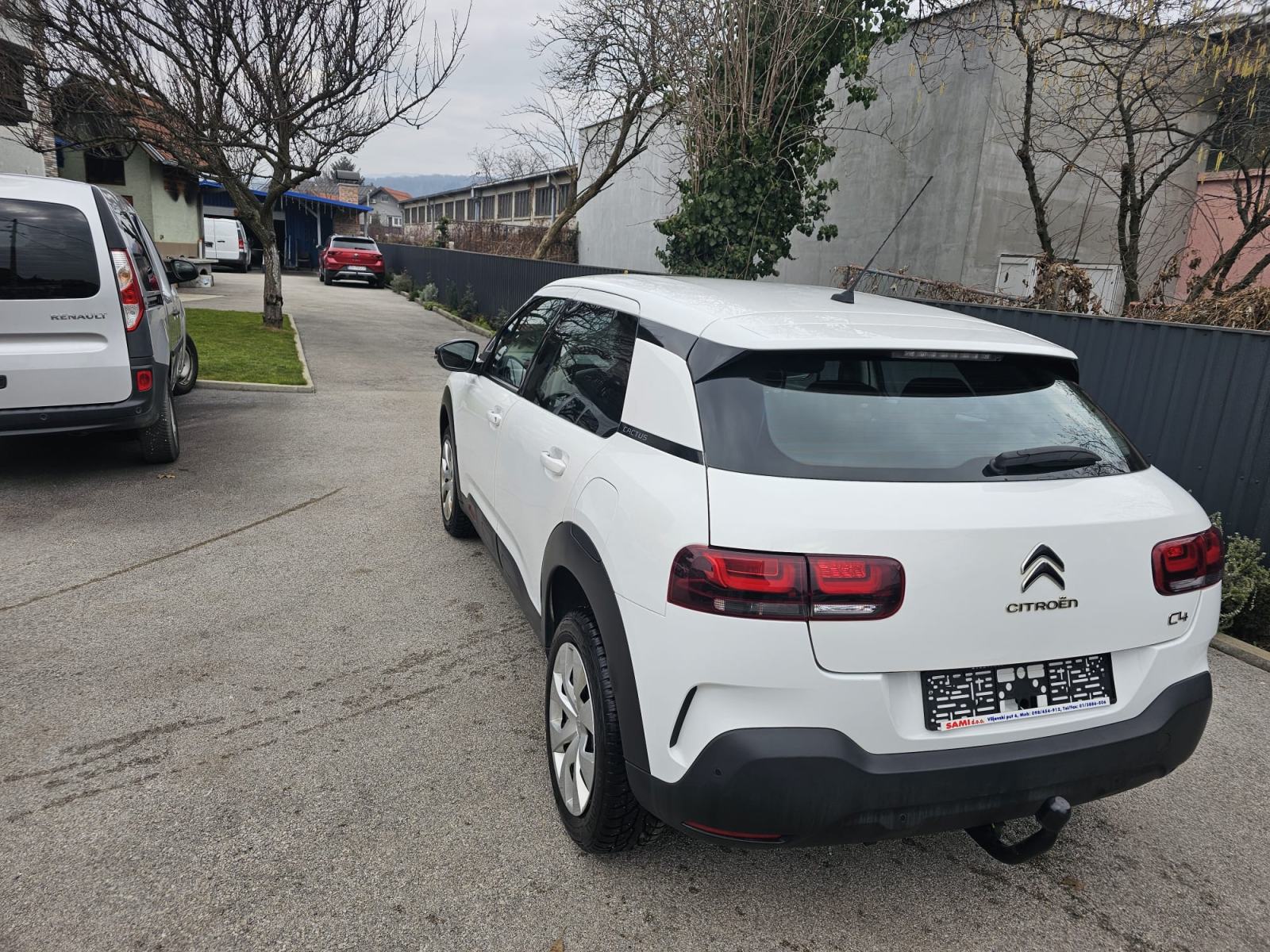 Citroën C4 Cactus 1,5 HDI LED NAPRAVLJEN VELIKI SERVIS AKCIJA 8500, fotografija 18