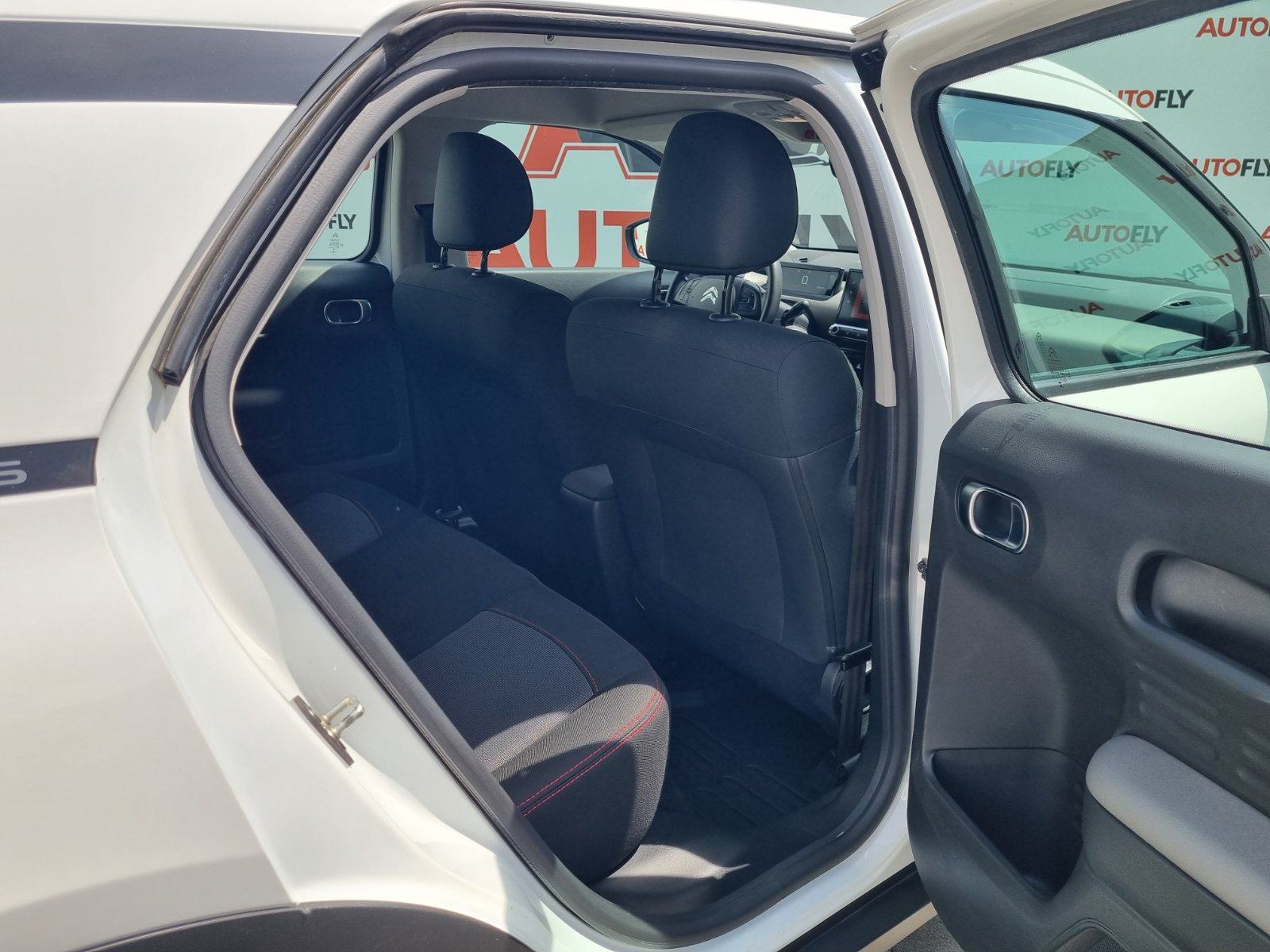 Citroën C4 Cactus 1.5 HDI, Navigacija, MF volan, PDC, Garancija, fotografija 15