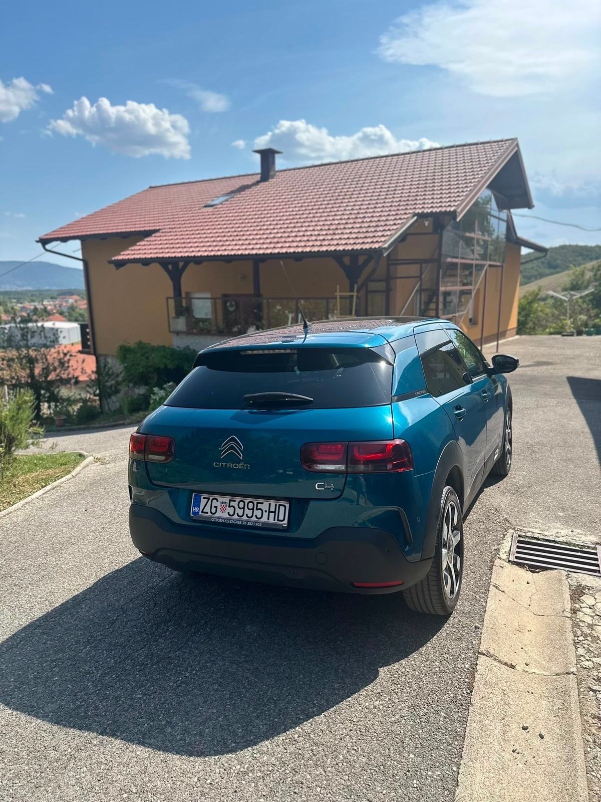Citroën C4 Cactus 1,6 BlueHDi registriran do 7.2027. prvi vlasnik, fotografija 2