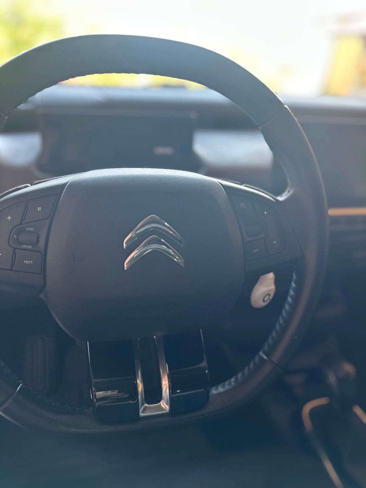 Citroën C4 Cactus 1,6 BlueHDi registriran do 7.2027. prvi vlasnik, fotografija 15