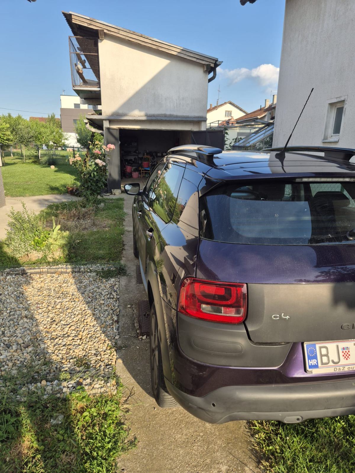 Citroën C4 Cactus 1,6 BlueHDi, fotografija 3