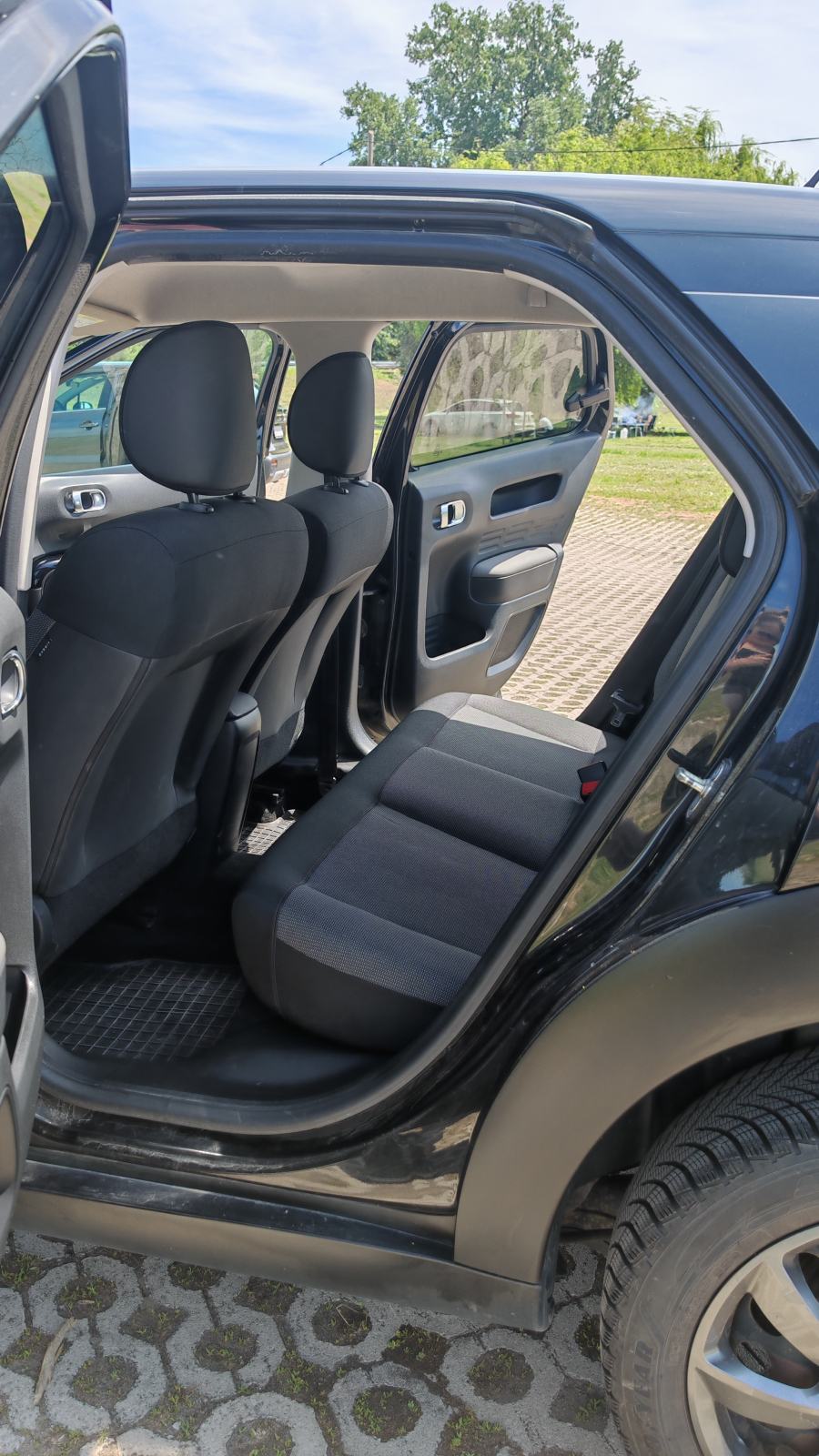Citroën C4 Cactus 1,6 BlueHDi, fotografija 4
