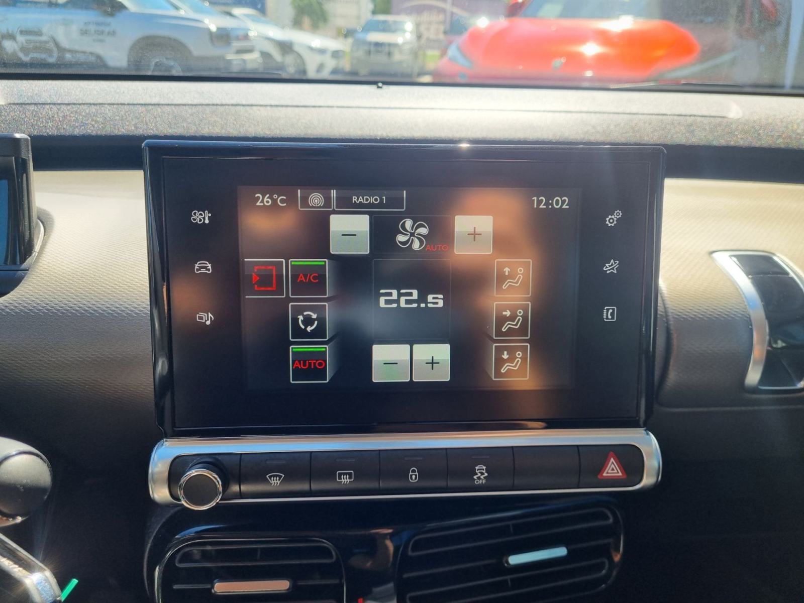 Citroën C4 Cactus 1.6 HDi - SLOVENSKO POREKLO - POTRJENA SERVISNA, fotografija 16