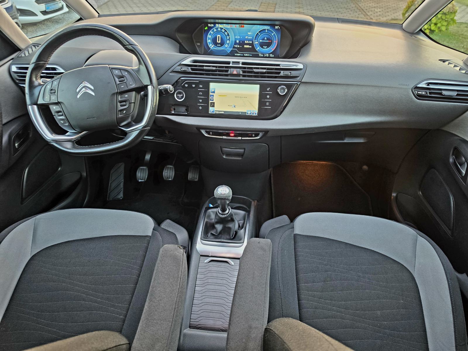 Citroën C4 Grand Picasso 1,6 e-HDi,,SERVISNA,,7 SIJEDALA,,141684KM, fotografija 11
