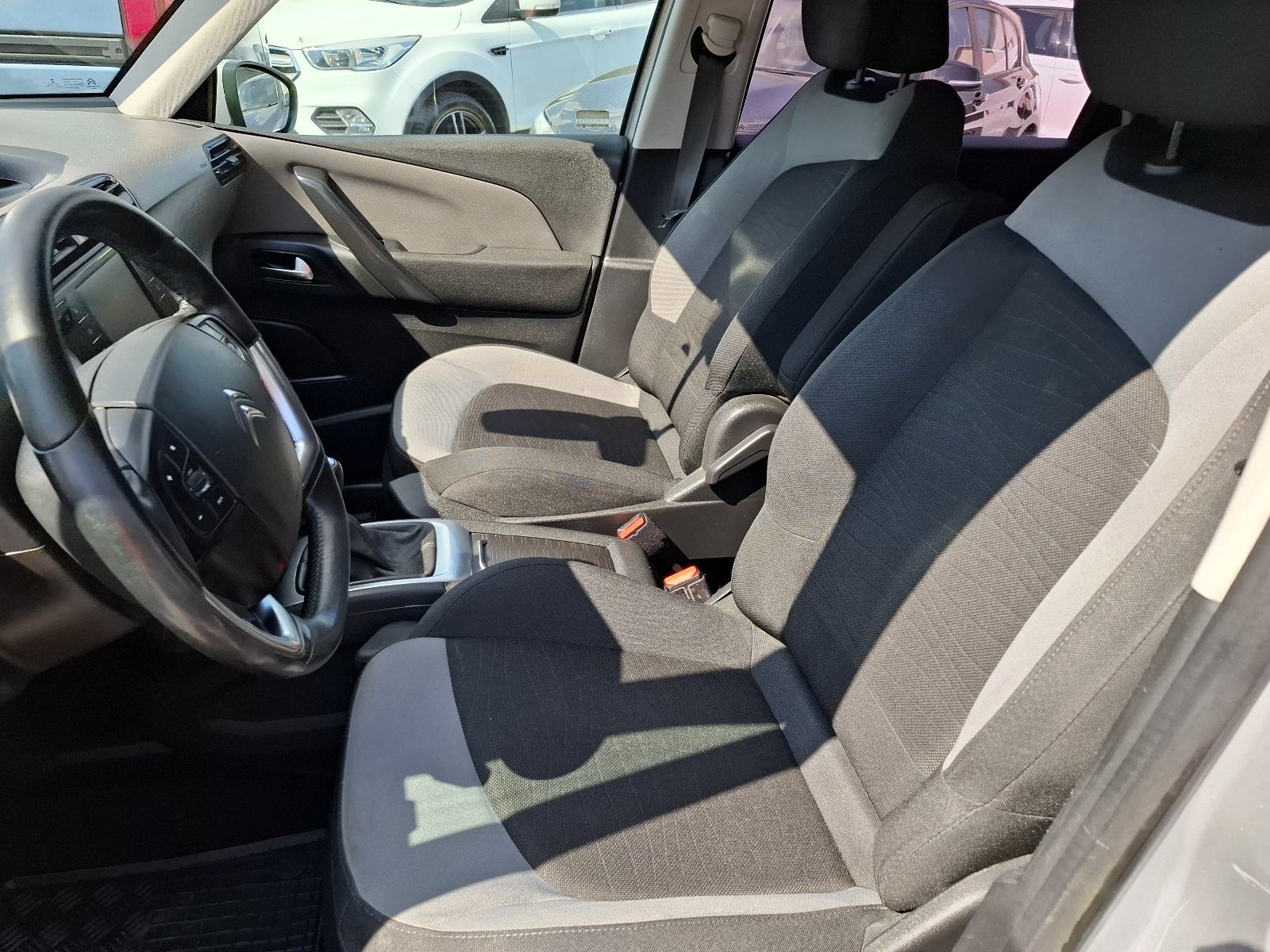 Citroën C4 Picasso 1,6 e-HDi, fotografija 6