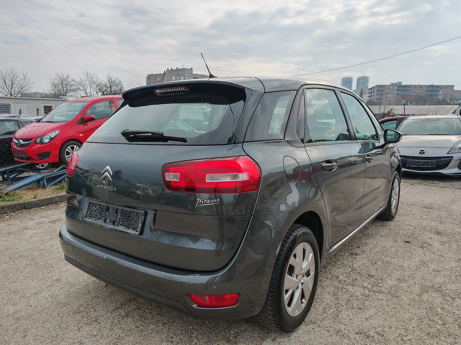 Citroën C4 Picasso 1.6 HDi automatik, 2014g, odličan KREDIT, pogled izvana - slika 4