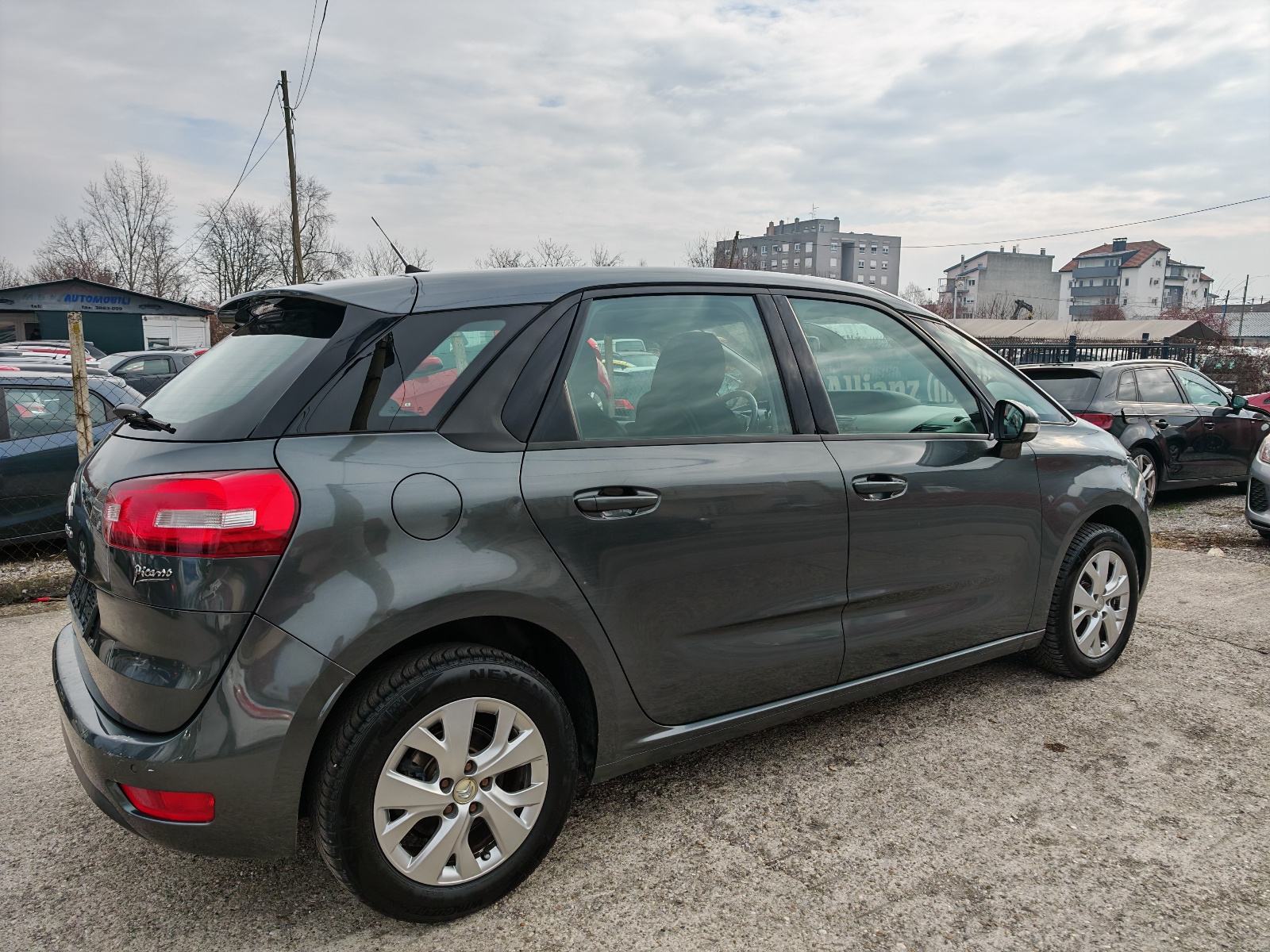 Citroën C4 Picasso 1.6 HDi automatik, 2014g, odličan KREDIT, fotografija 8