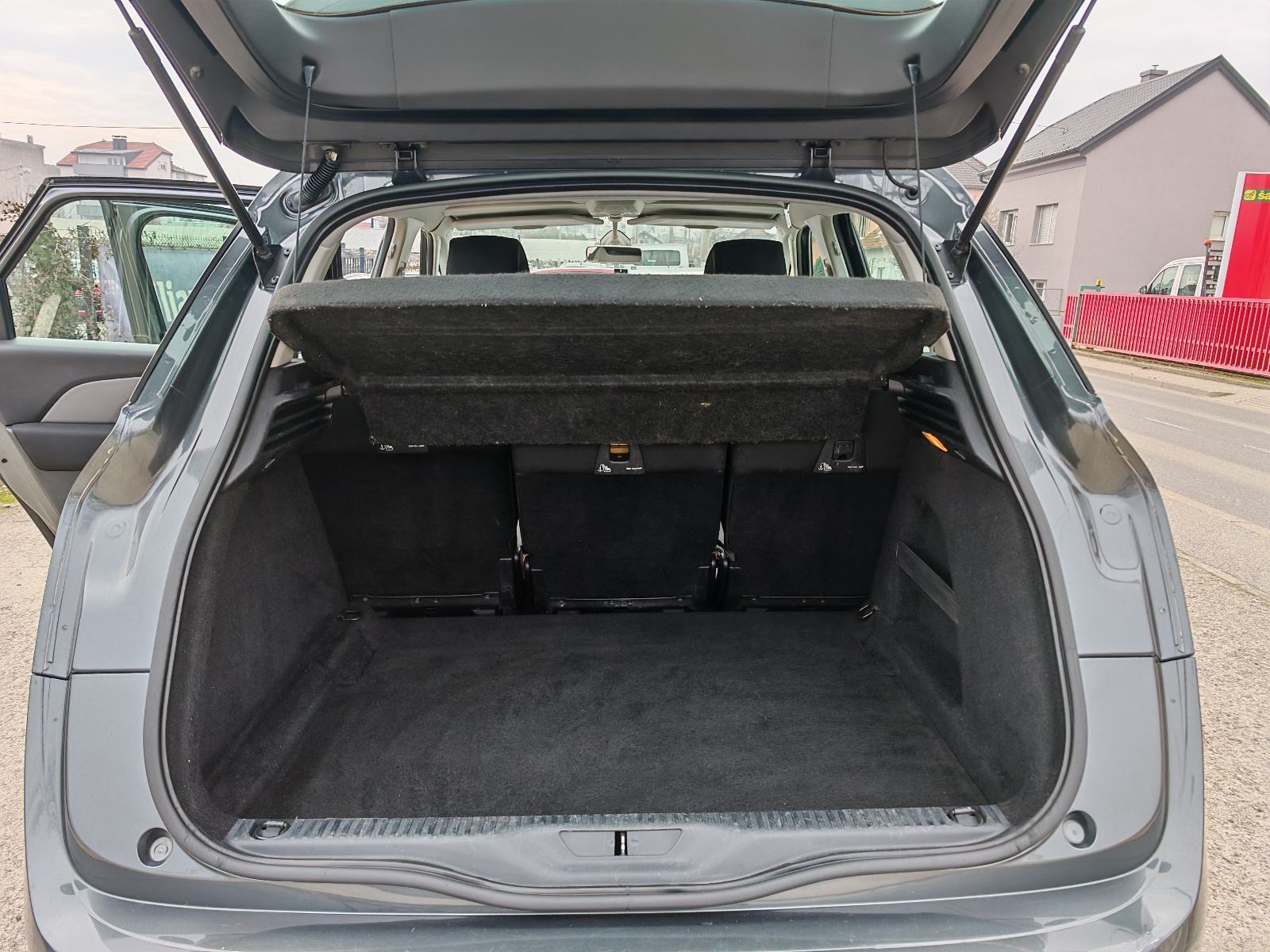 Citroën C4 Picasso 1.6 HDi automatik, 2014g, odličan KREDIT, fotografija 15