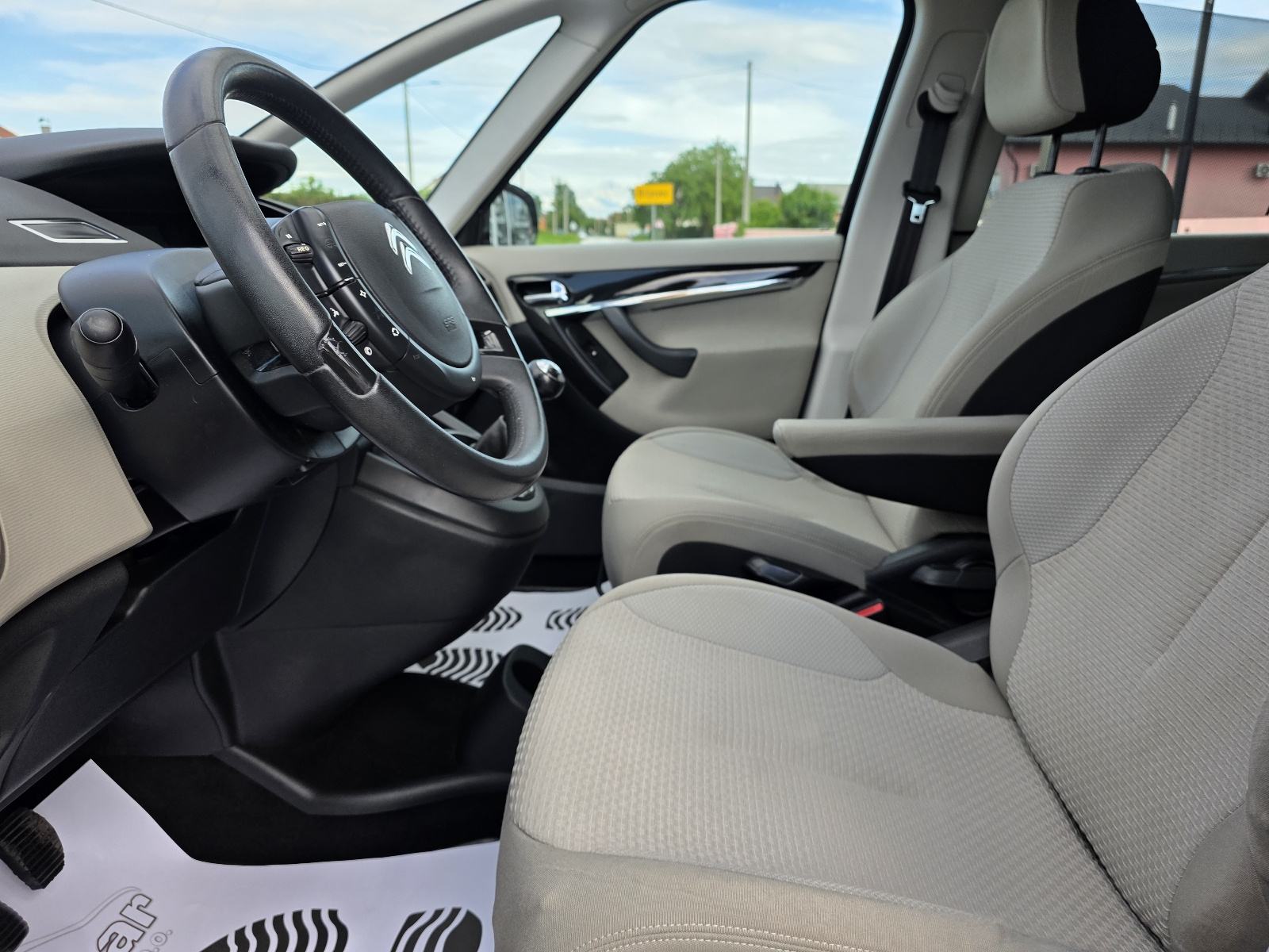 Citroën C4 Picasso 1,6 HDi SELECTION, 202.000 km, SERVISNA, fotografija 10
