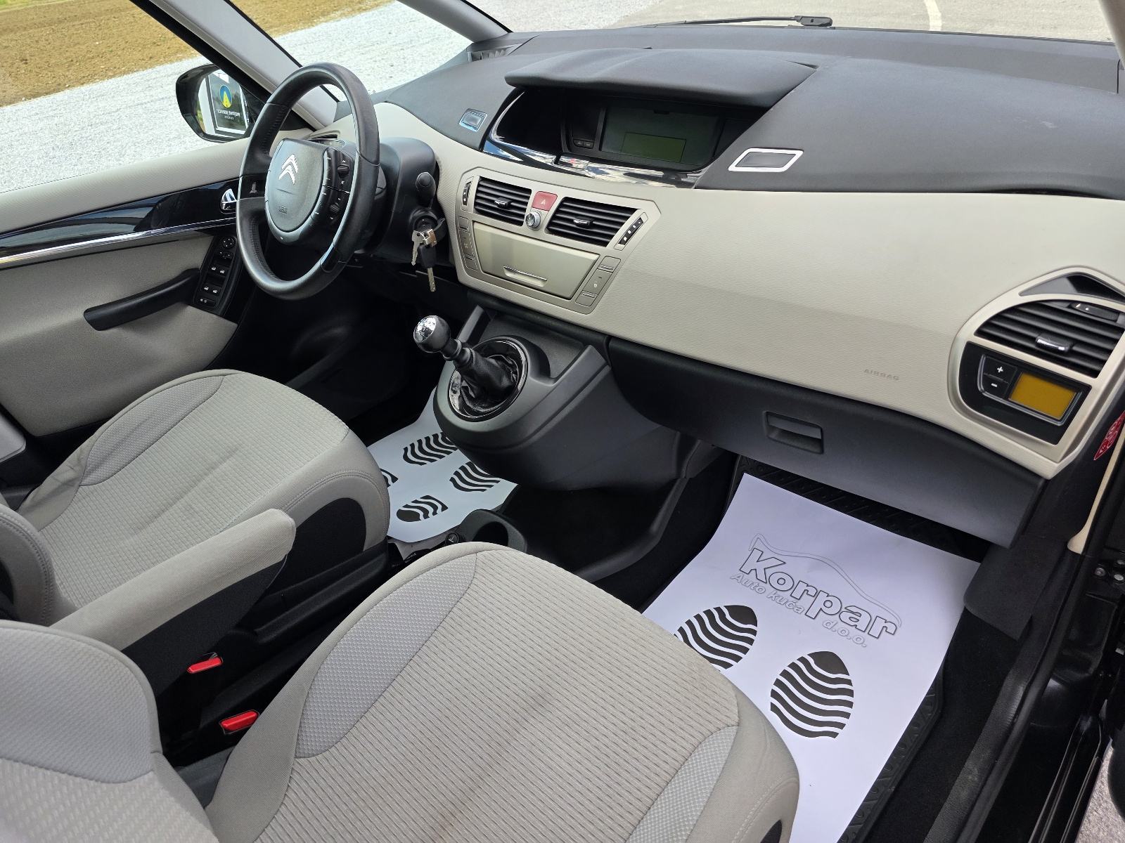 Citroën C4 Picasso 1,6 HDi SELECTION, 202.000 km, SERVISNA, fotografija 12