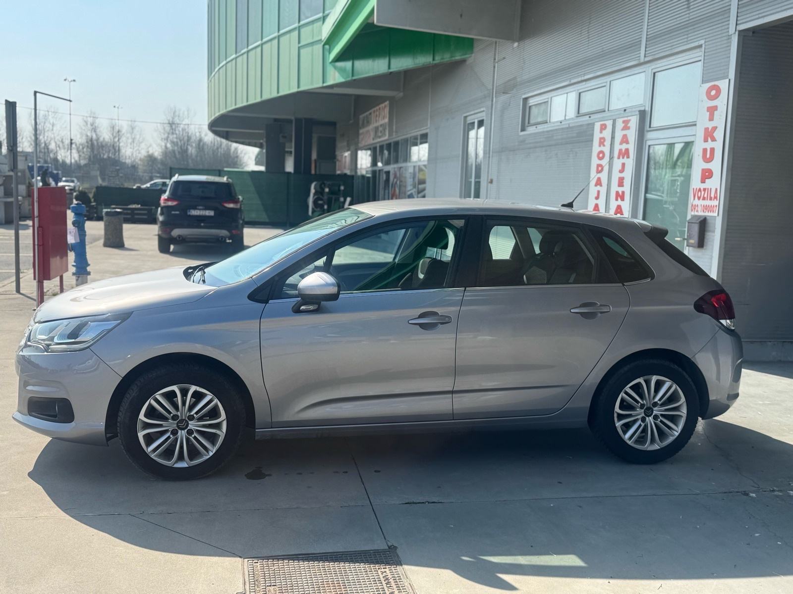Citroën C4 PureTech navi dig klima park senzori redizain, fotografija 3