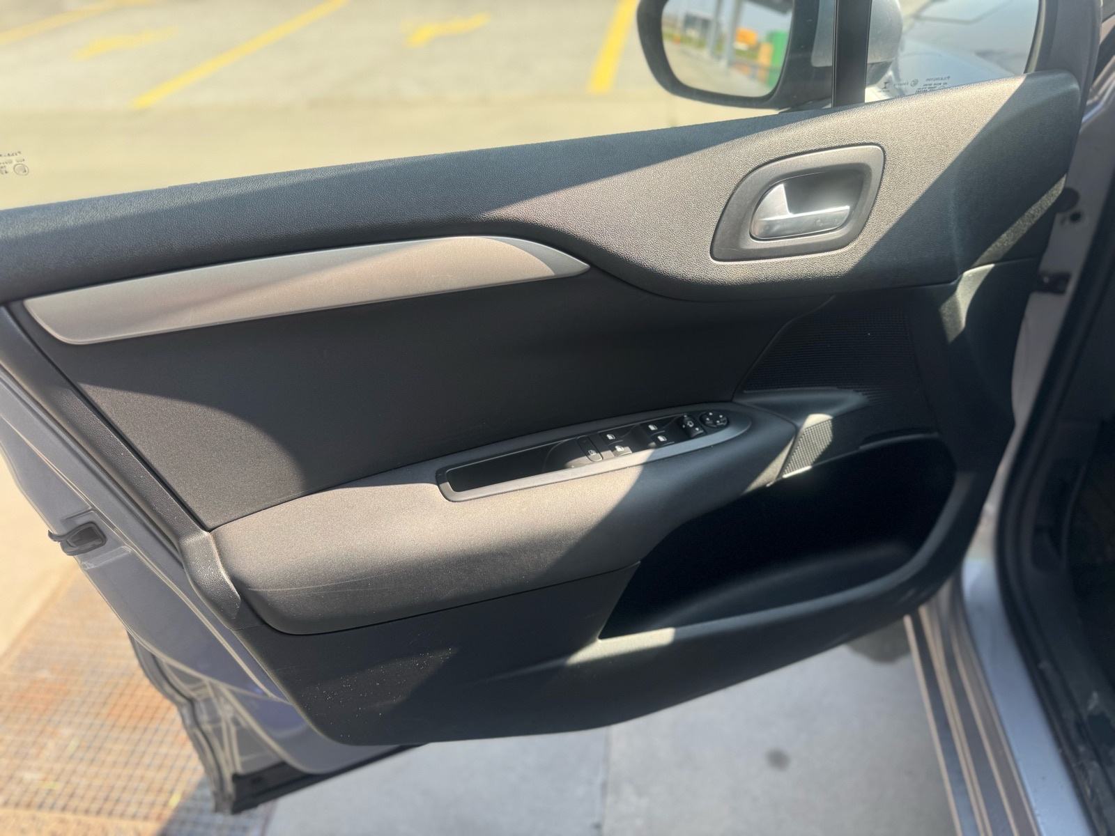 Citroën C4 PureTech navi dig klima park senzori redizain, fotografija 12