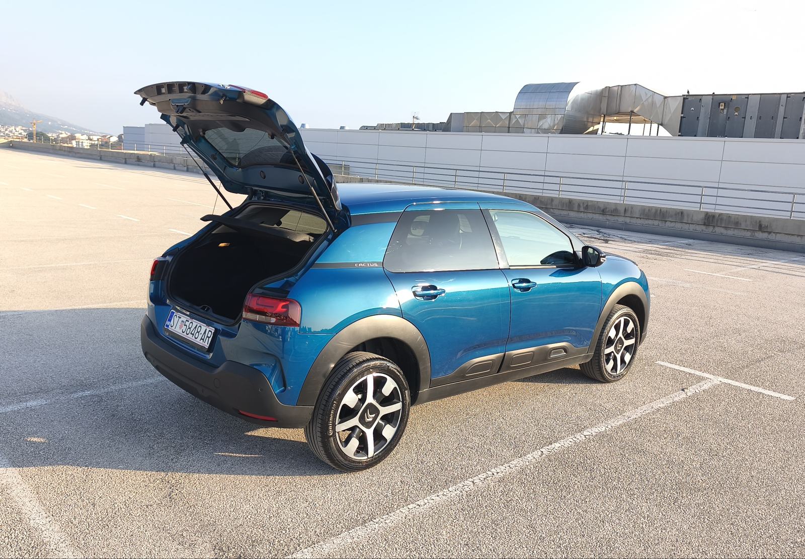 Citroën C4,2018g,1.6HDI,EURO6,143tkm,park.senz.i kamera,veliki servis, fotografija 9
