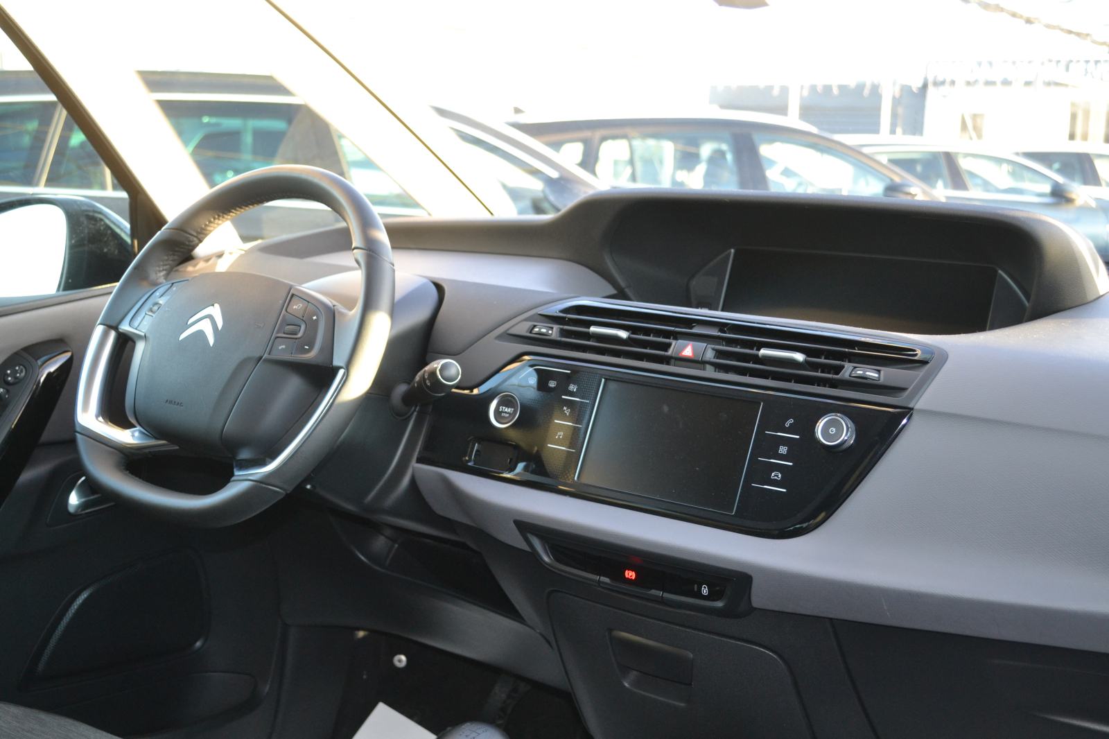 Citroën C4 Spacetourer 1.5 HDI *** RATA 190€ BEZ UČEŠĆA *** SERVISNA *, fotografija 11