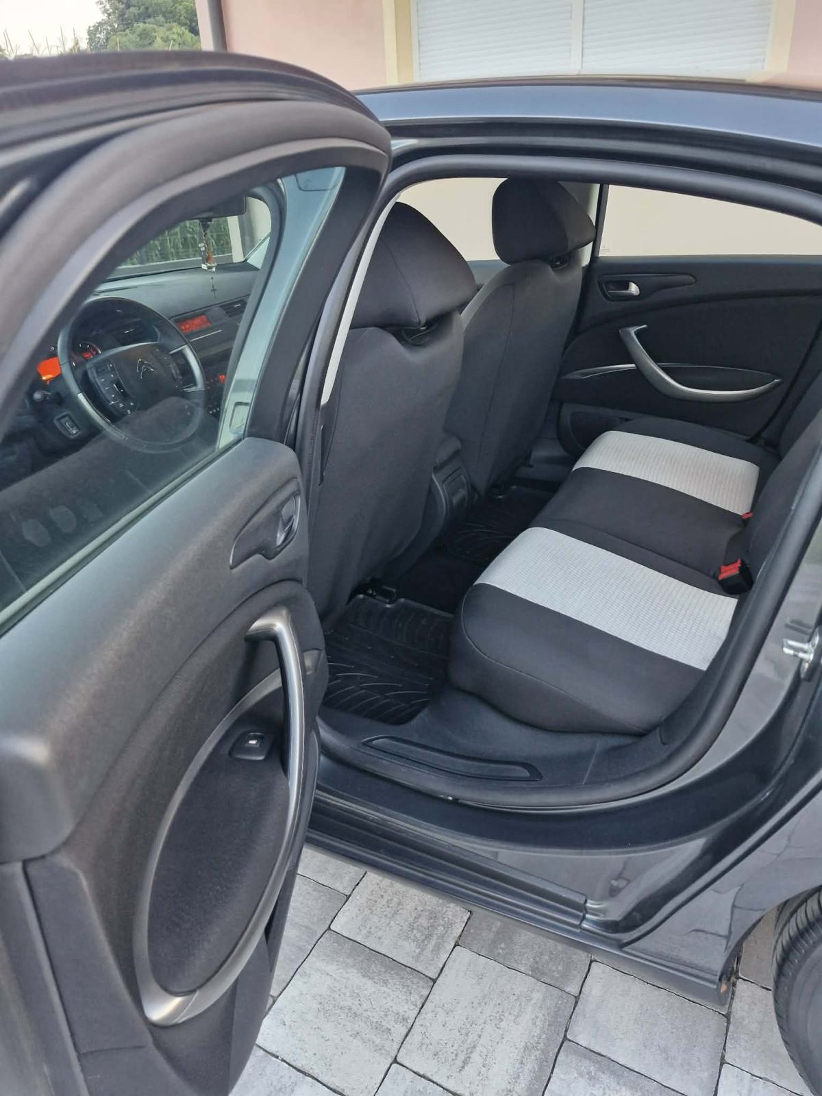 Citroën C5 2,0 HDi, fotografija 4