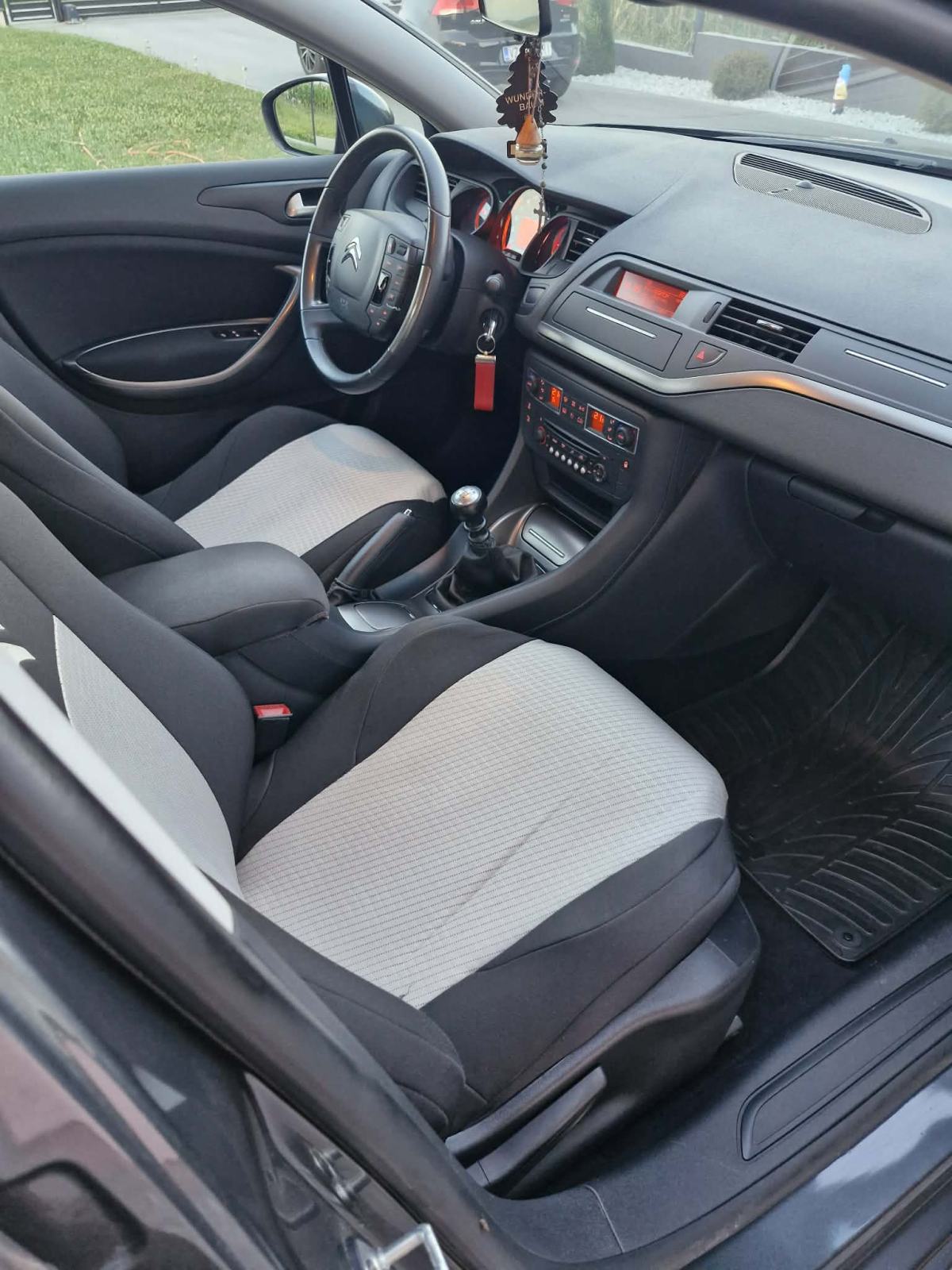 Citroën C5 2,0 HDi, fotografija 6