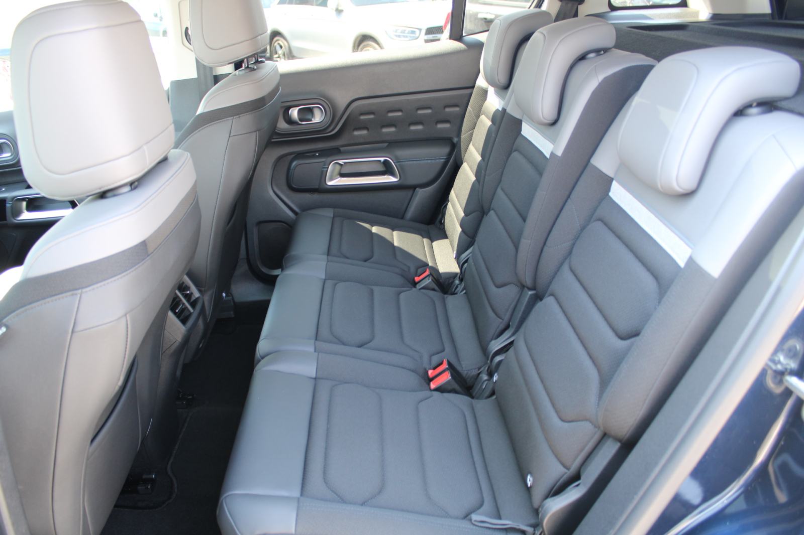 Citroën C5 Aircross 1.2 130 S&S AUTOMATIK Feel Pack *LED, KAMERA*, fotografija 10