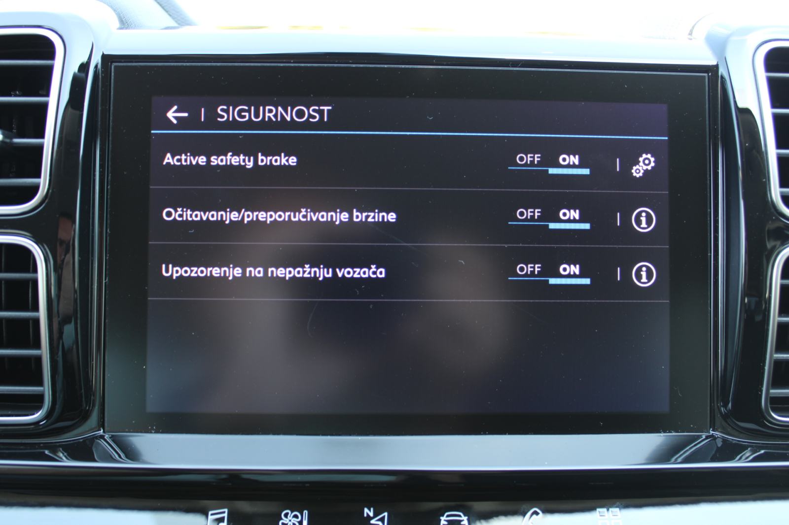 Citroën C5 Aircross 1.2 130 S&S AUTOMATIK Feel Pack *LED, KAMERA*, fotografija 20