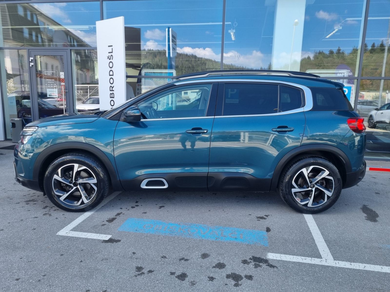 Citroën C5 Aircross 1.2 PT Feel - VLEČNA KLJUKA - POTRJENA SERVISNA, fotografija 4