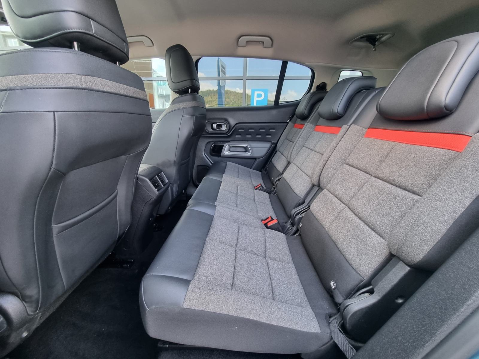 Citroën C5 Aircross 1.2 PT Feel - VLEČNA KLJUKA - POTRJENA SERVISNA, fotografija 9