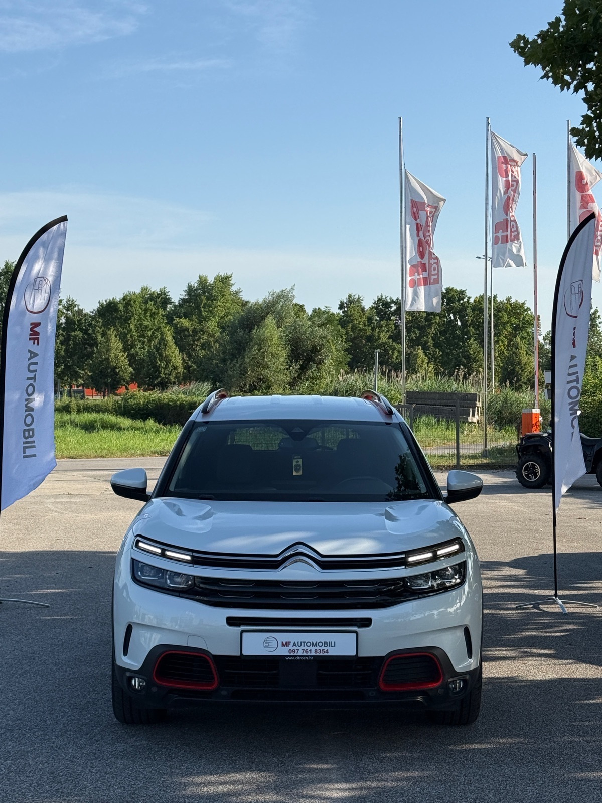 Citroën C5 Aircross 1.5 BlueHDi • SHINE | LEASING, fotografija 3