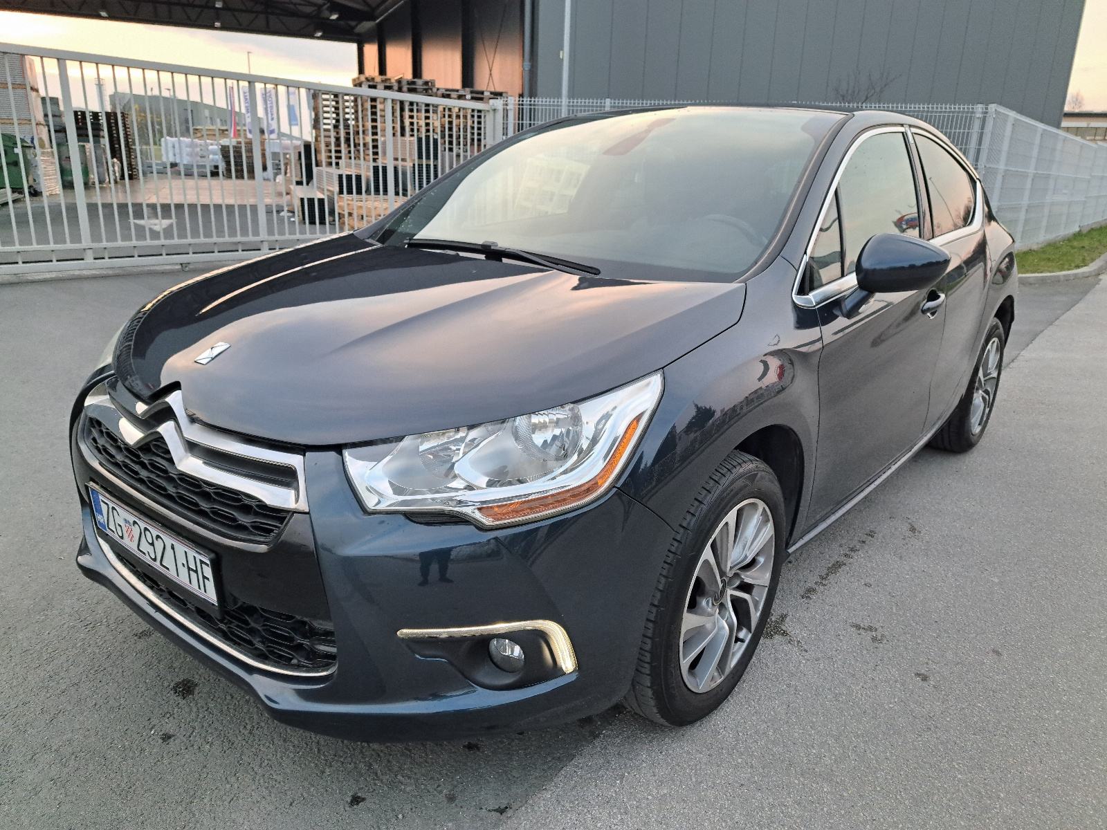 Citroën DS4 1.6HDI, 2015god, pogled izvana - slika 1