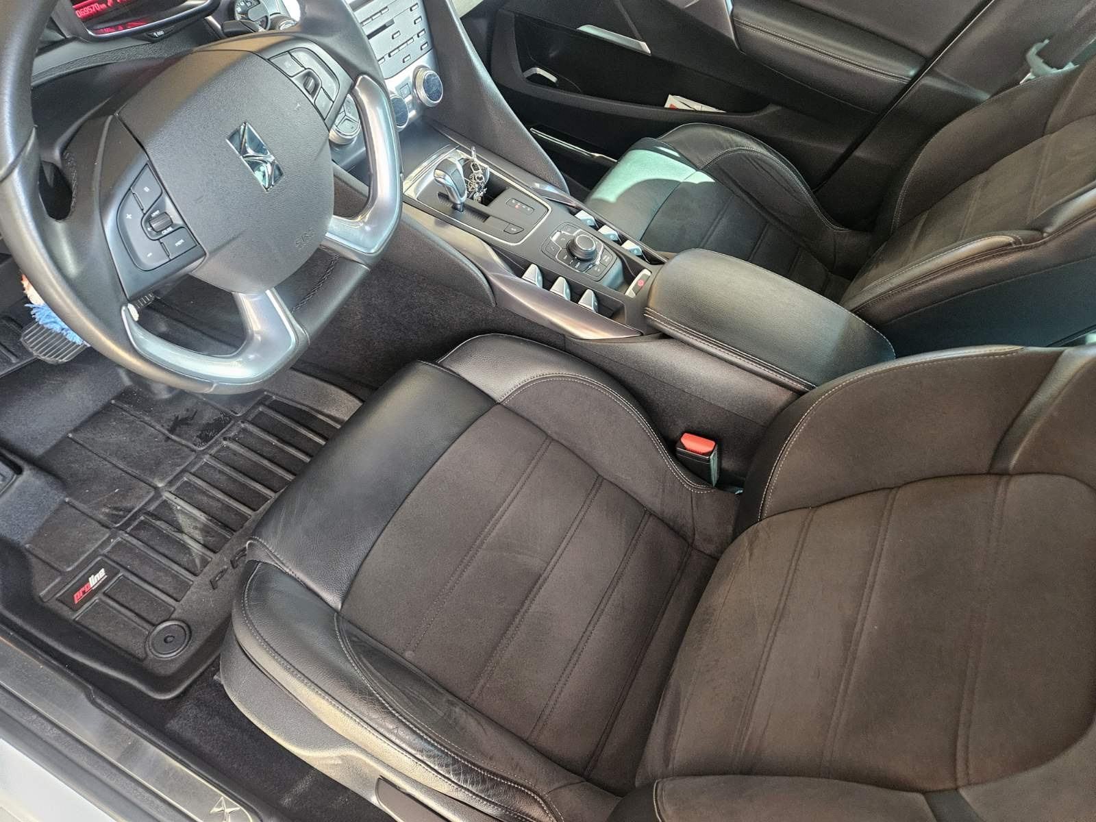 Citroën DS5 1,6 e-HDi automatik, fotografija 9