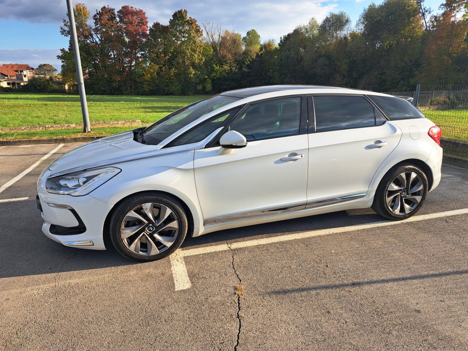 Citroën DS5 2,0 HDi, pogled izvana - slika 1